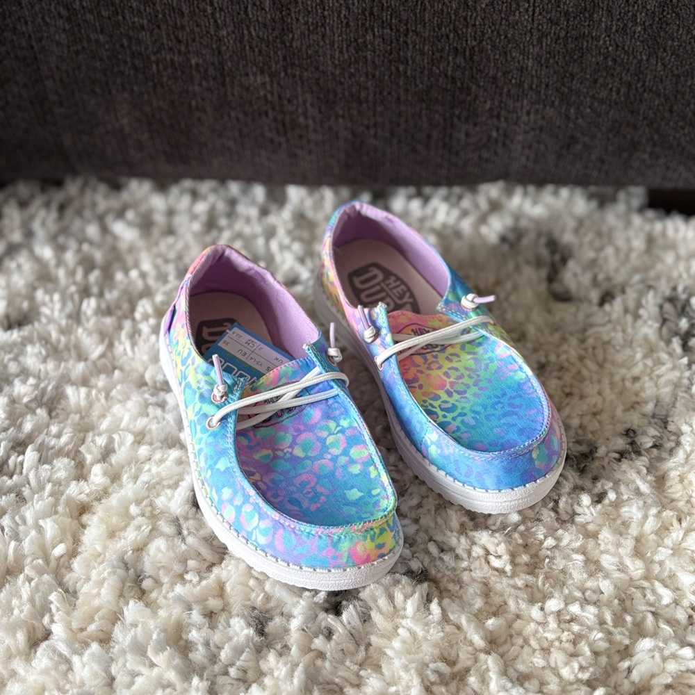 Hey Dude Wendy Flow Leopard Girls Casual Shoe